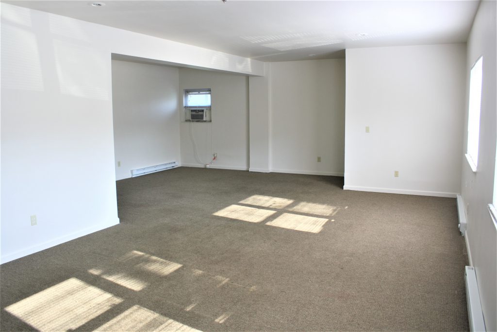 2821 Clifton Avenue Empty Room