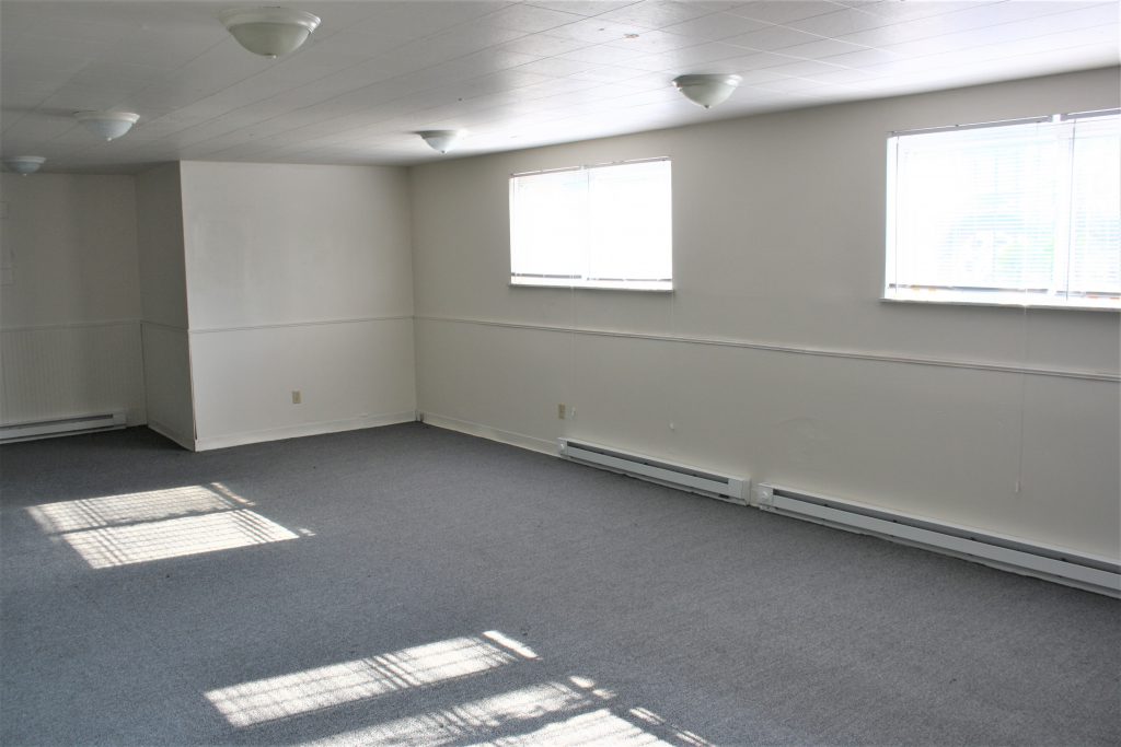 2821 Clifton Avenue Empty Room